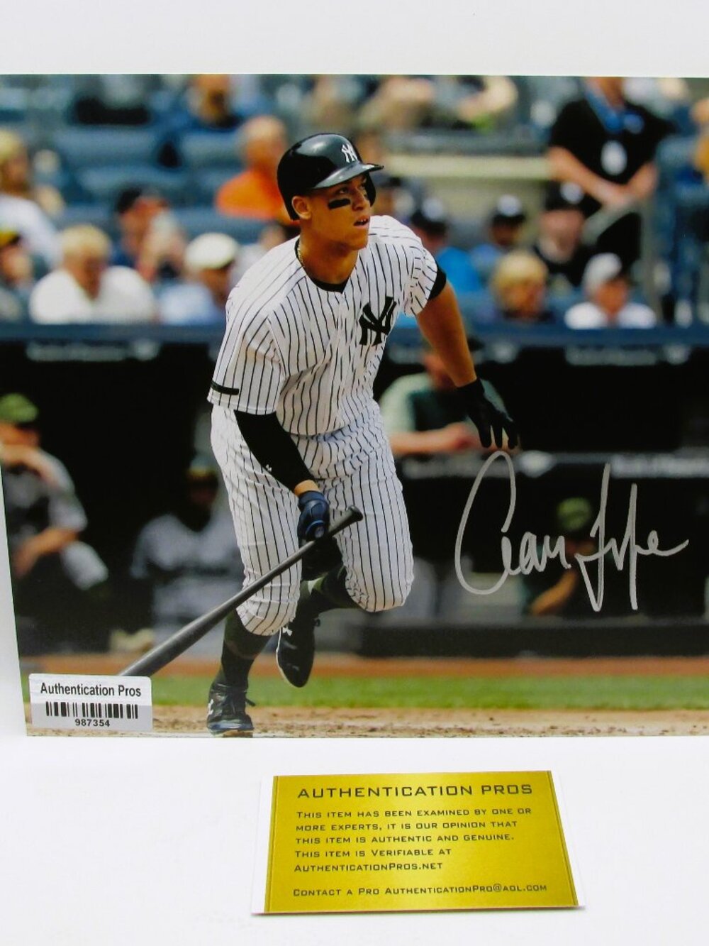 Aaron Judge Signed 8x10 Photo With COA (987354) (Yankees)